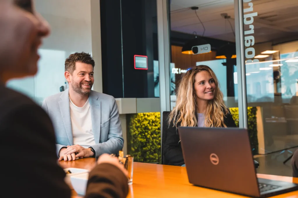 Videoconferencing apparatuur en room booking