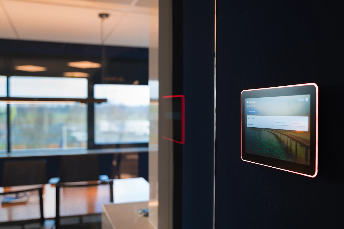 Zaaldisplay als room booking display